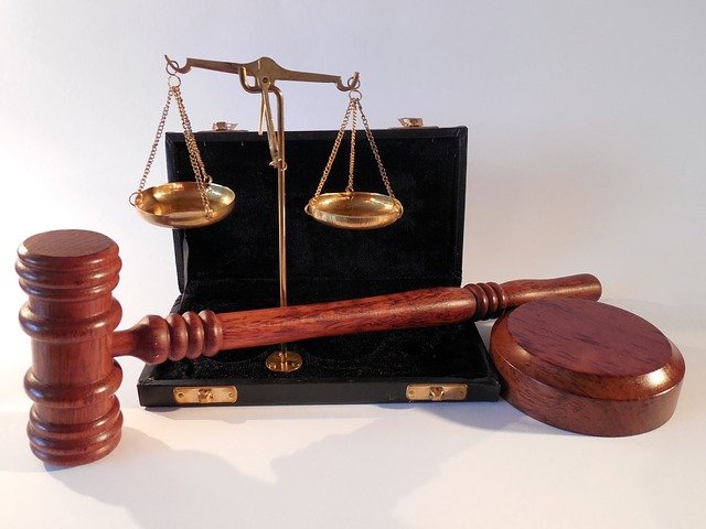 W czym umie nam pomóc radca prawny? W których sprawach i w jakich płaszczyznach prawa wesprze nam radca prawny?